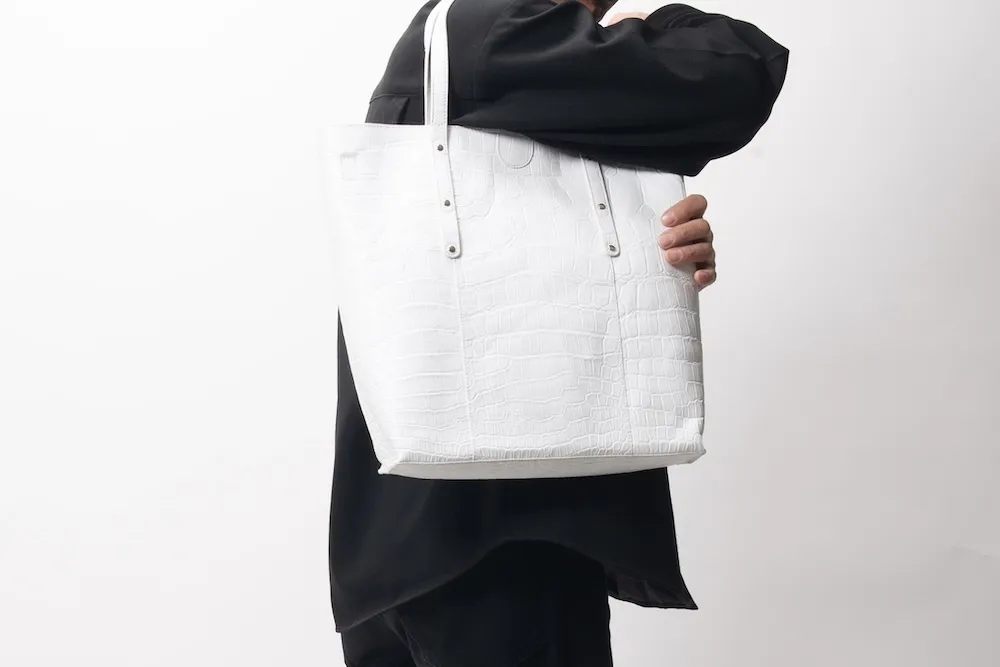 マットクロコソフトトート白 肩掛け