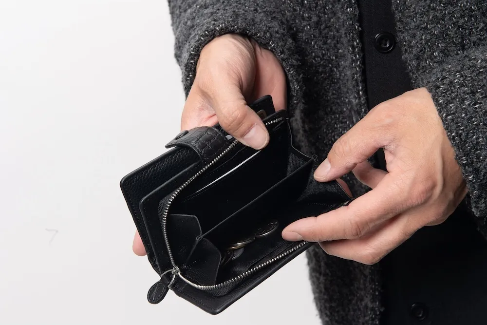 マットクロコボタン付き二つ折財布 内側