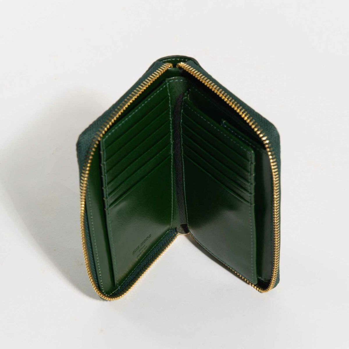 MADE IN ITALYクロコラウンドサイフ本シリーズ唯一のメンズテイストモデルティレニアングリーン4