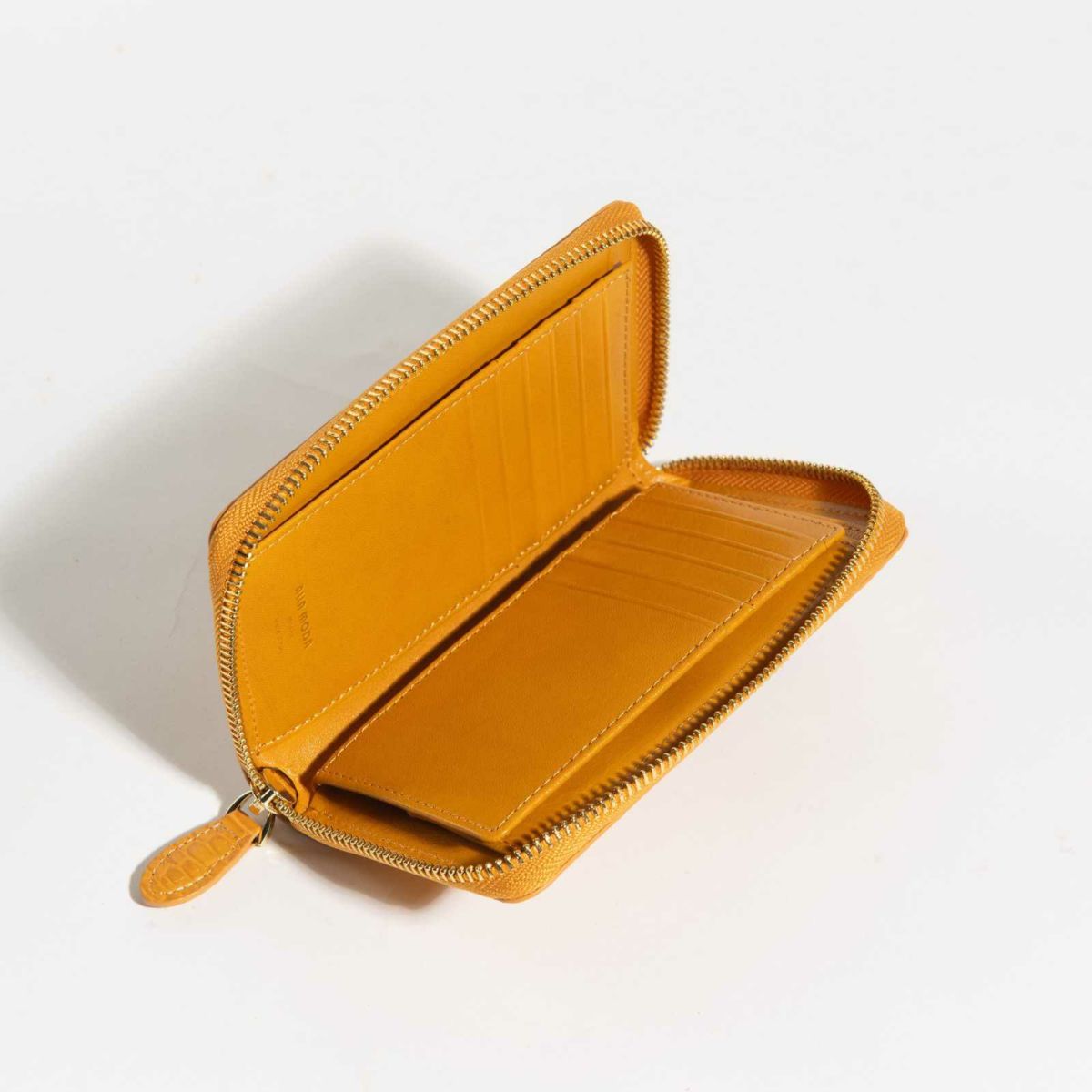 MADE IN ITALYクロコラウンドサイフ本シリーズ唯一のメンズテイストモデルトスカーナイエロー3