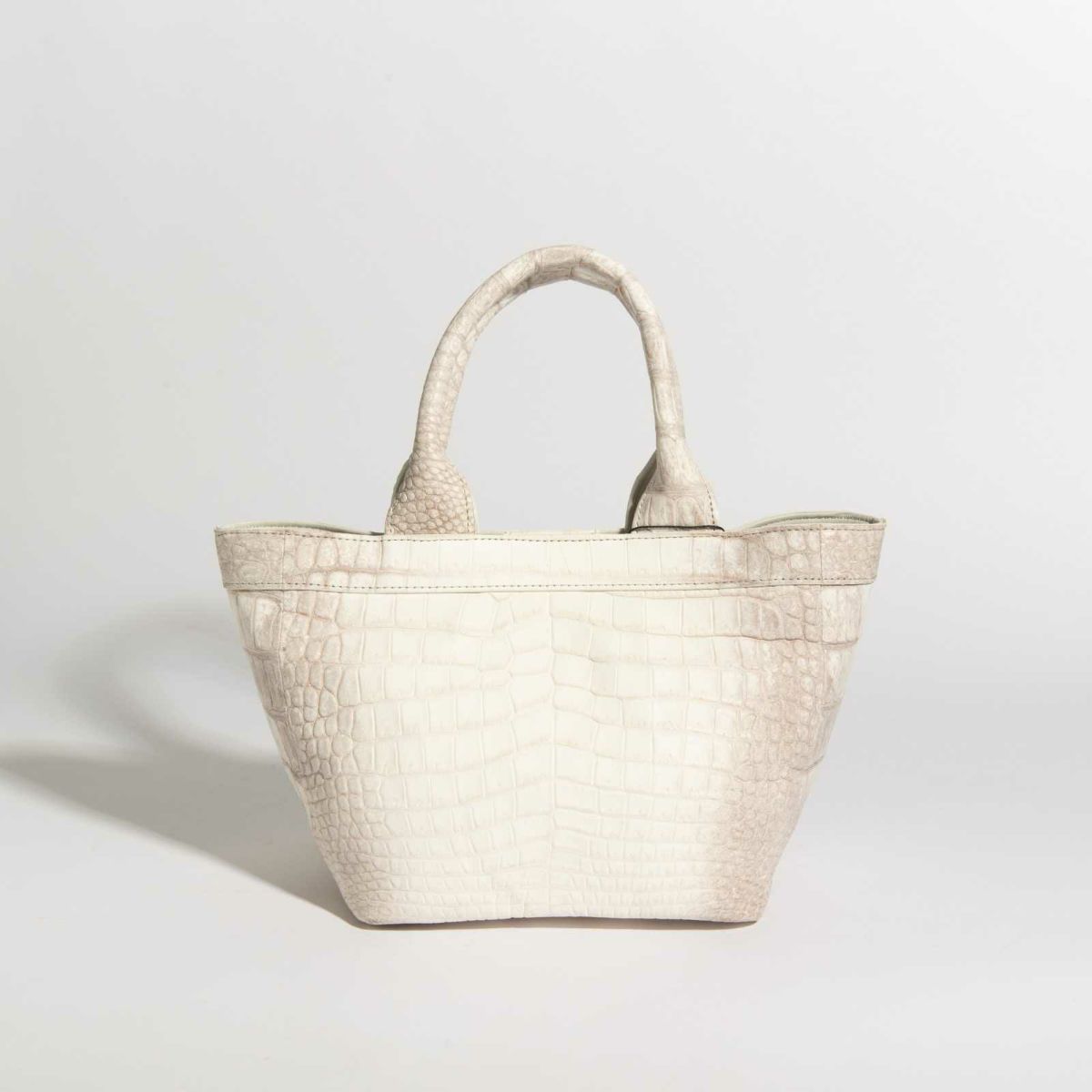 ヒマラヤ染めマットクロコ2匹使い裏面ラムレザー使いバッグ