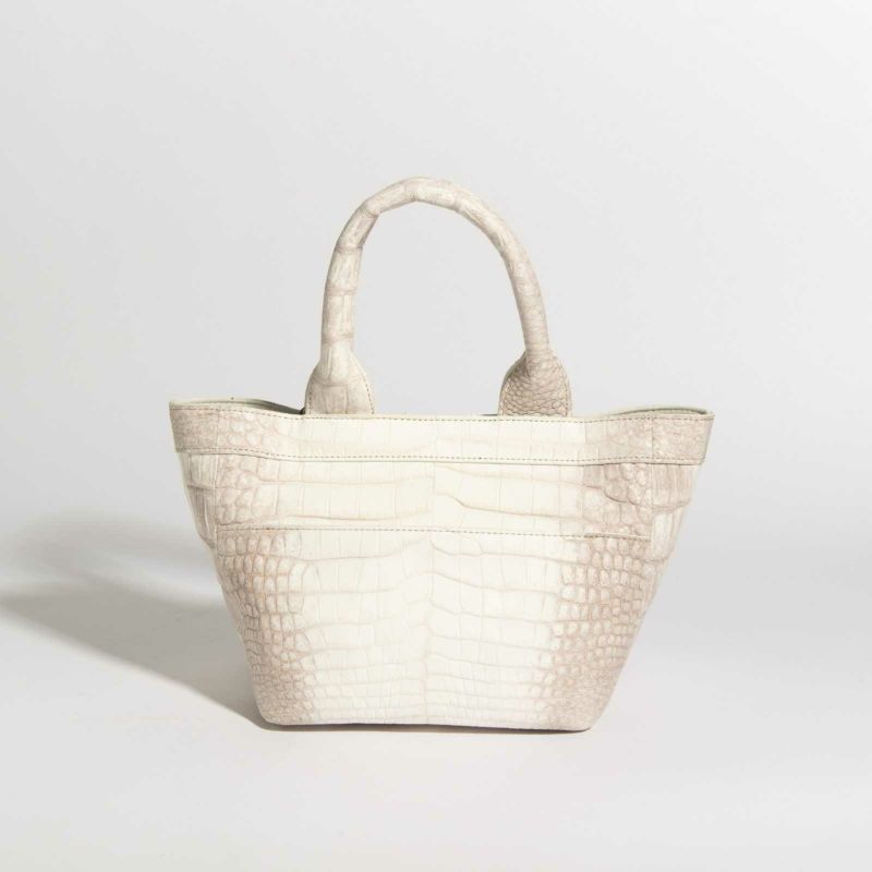 ヒマラヤ染めマットクロコ2匹使い裏面ラムレザー使いバッグ1